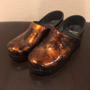 Dansko clogs size 39